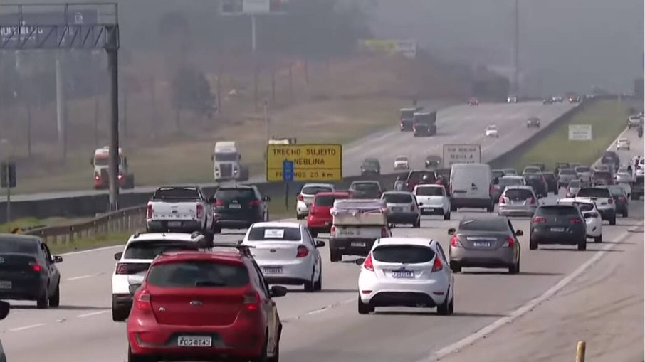 Motoristas enfrentam trânsito após greve de metroviários