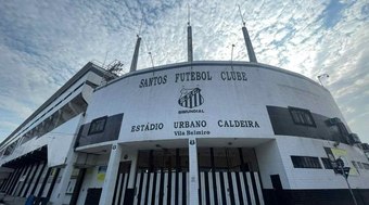 Santos leva transfer ban por dívida por Cueva; saiba a consequência