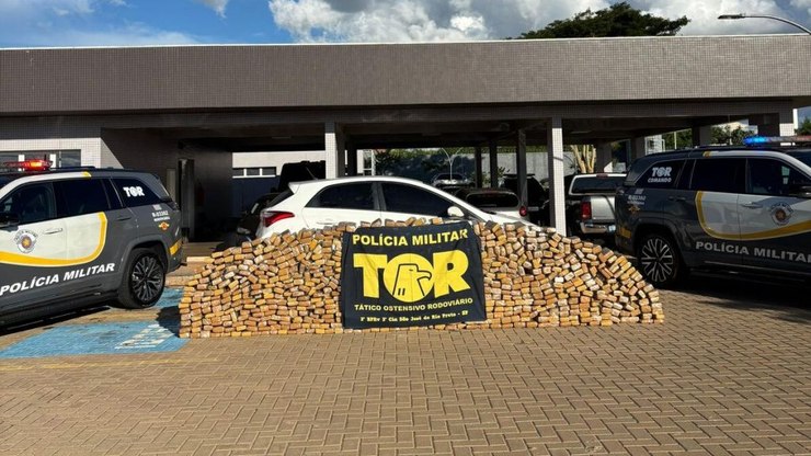 Polícia Militar Rodoviária prende homem com 673 quilos de maconha