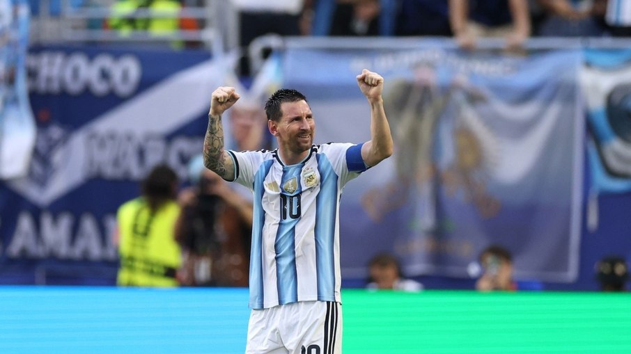 Messi lidera o ranking de jogadores com mais participações em jogos de Copa do Mundo
