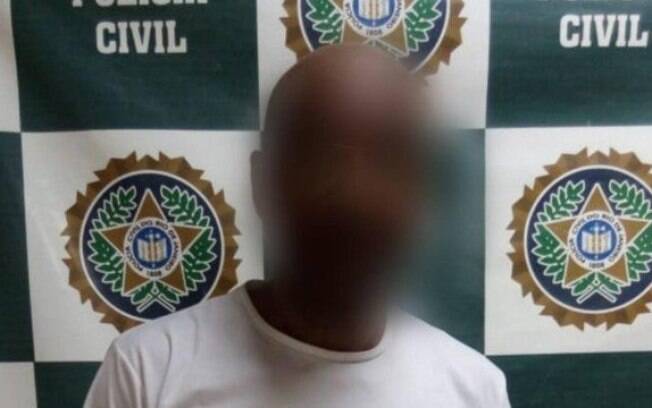Idoso foi preso por se masturbar para adolescentes dentro de ônibus no Rio