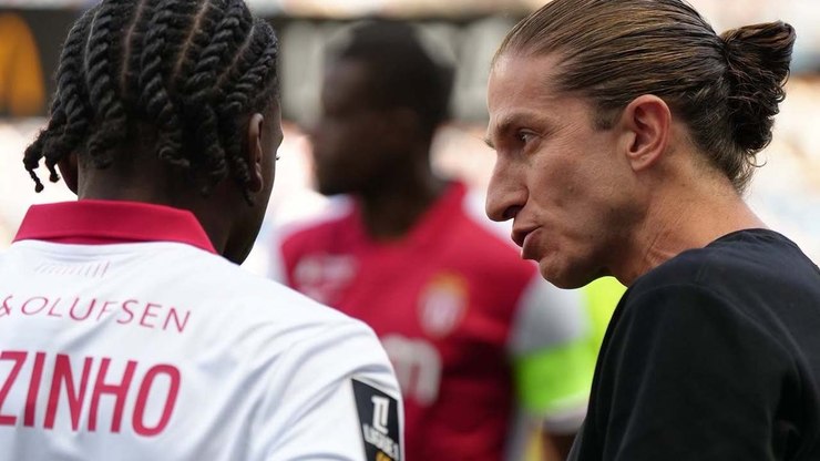 Filipe%20Lu%C3%ADs%3A%20%22PSG%20%C3%A9%20o%20melhor%2C%20mas%20Monaco%20pode%20venc%C3%AA-lo%22