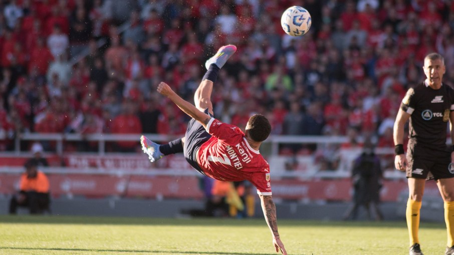 Montiel chamou a atenção com o golaço neste domingo Montiel chamou a atenção com o golaço neste domingo