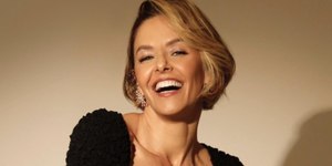 Bianca Rinaldi celebra a beleza real e o autocuidado aos 50