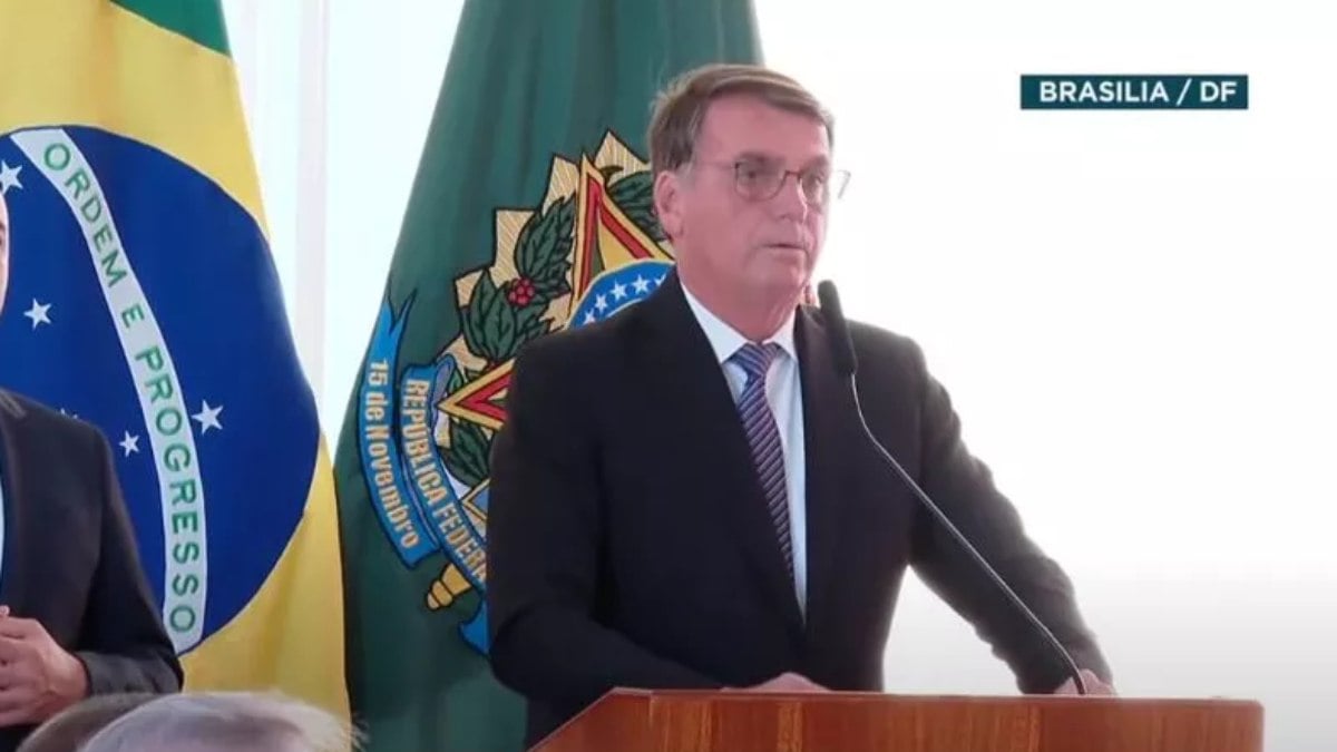 Jair Bolsonaro critica novamente manifesto pela democracia