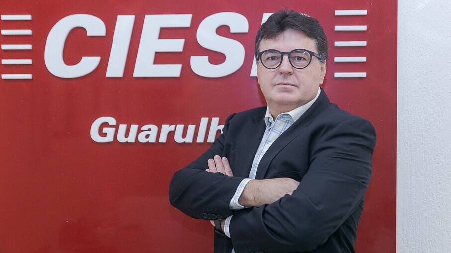 O CIESP lançou o projeto “Jornada da Transformação Digital”, que pretende oferecer consultoria e suporte profissional para que 40 mil indústrias paulistas modernizem seus sistemas nos próximos quatro anos. O CIESP lançou o projeto “Jornada da Transformação Digital”, que pretende oferecer consultoria e suporte profissional para que 40 mil indústrias paulistas modernizem seus sistemas nos próximos quatro anos.
