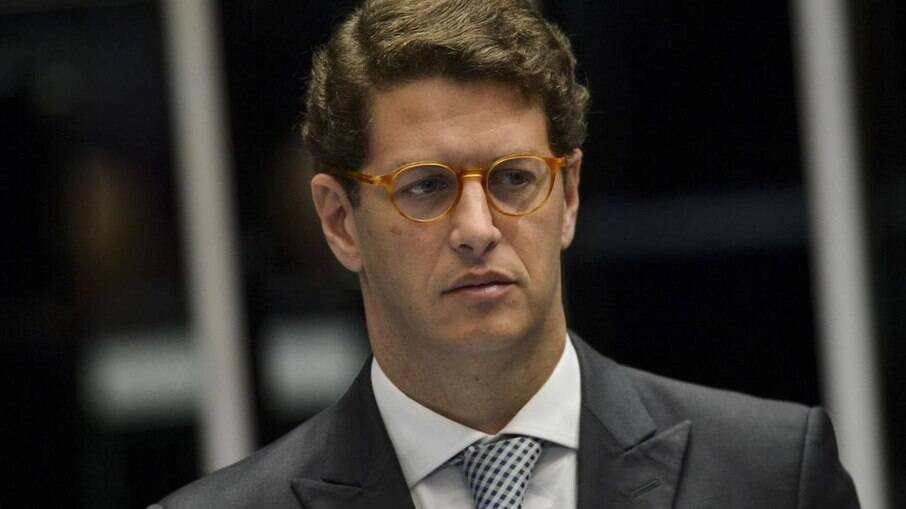 PDT apresenta notícia-crime contra Ricardo Salles no STF