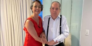 Benedito Ruy Barbosa surge em foto rara com a filha