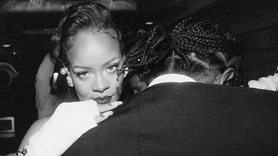 De olho na gestação, Rihanna deixa cargo executivo da 'Savage X Fenty'