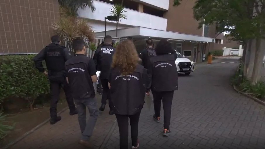 Operação Halteres investiga desvio de remédios do SUS e reúne agentes de segurança no município de Santo André, no ABC paulista Operação Halteres investiga desvio de remédios do SUS e reúne agentes de segurança no município de Santo André, no ABC paulista