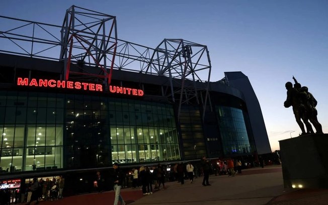 Manchester United volta a disputar a Liga dos Campeões após cinco anos Manchester United volta a disputar a Liga dos Campeões após cinco anos