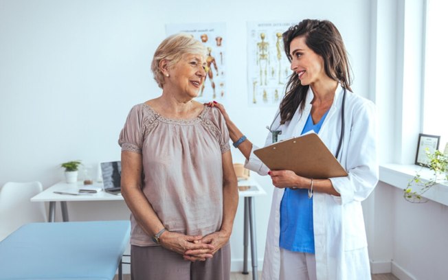 Fevereiro Roxo: entenda o que é Alzheimer, lúpus e fibromialgia