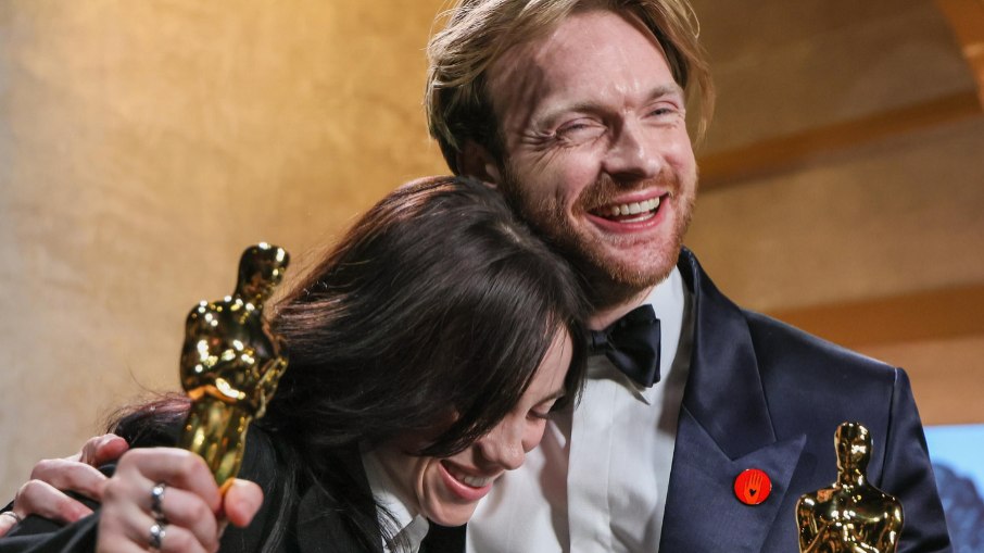 Cantor Finneas e Billie Eilish Cantor Finneas e Billie Eilish