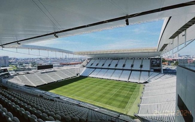 Corinthians e Botafogo se enfrentam na Neo Química Arena neste sábado