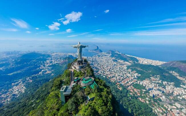 A queima de fogos de Copacabana é a mais famosa do país e da América do Sul e será um destino perfeito para o Reveillon 2020