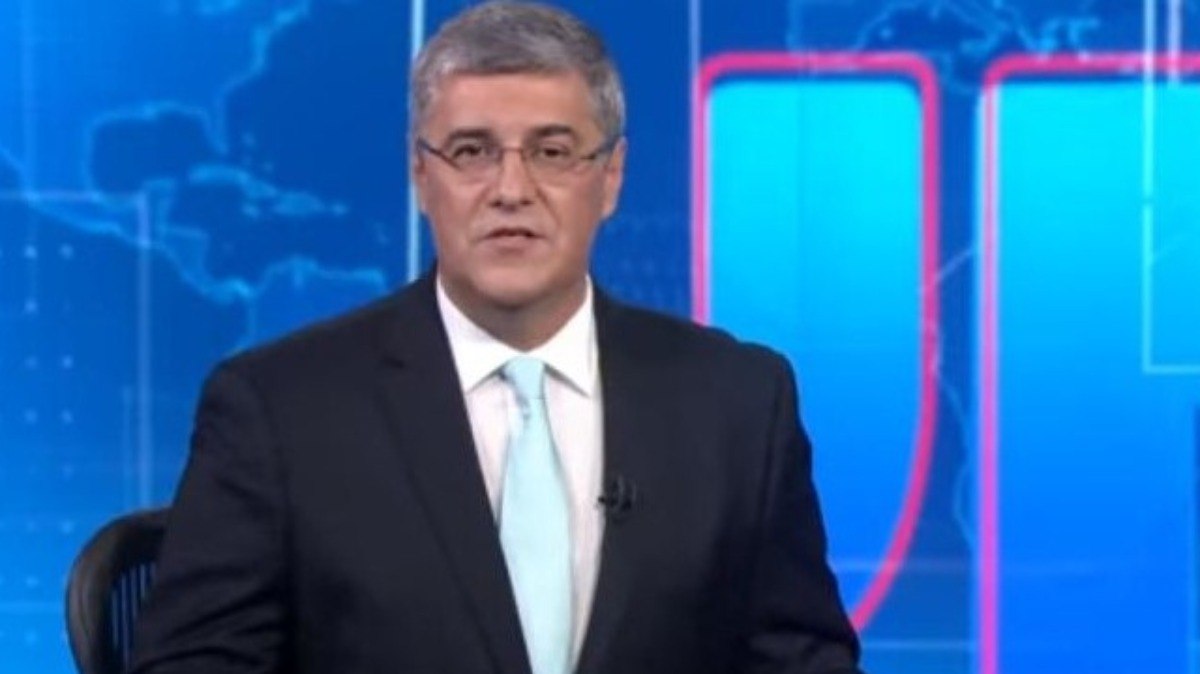 Apresentador%20da%20Globo%20%C3%A9%20chamado%20de%20imbecil%20e%20rebate