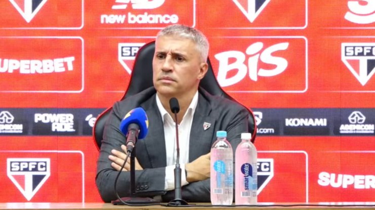 Crespo sobre crise no São Paulo: “Espero que resolva rapidamente”
