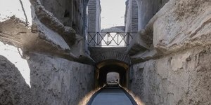 Coliseu de Roma abre passagem secreta usada por imperadores