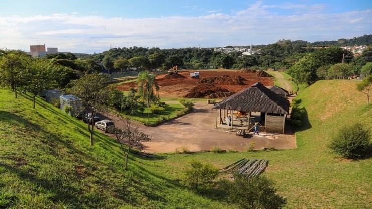 Com presença de Maurren Maggi, Vinhedo lança centro olímpico