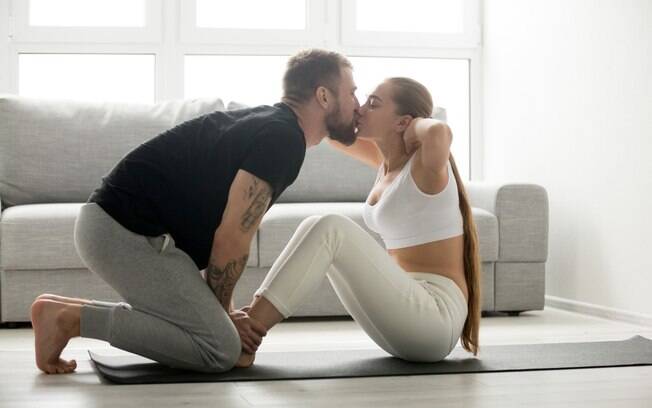 Seja antes ou depois do Dia dos Namorados, as atividades físicas promovem o bem estar e ainda te ajudam no sexo