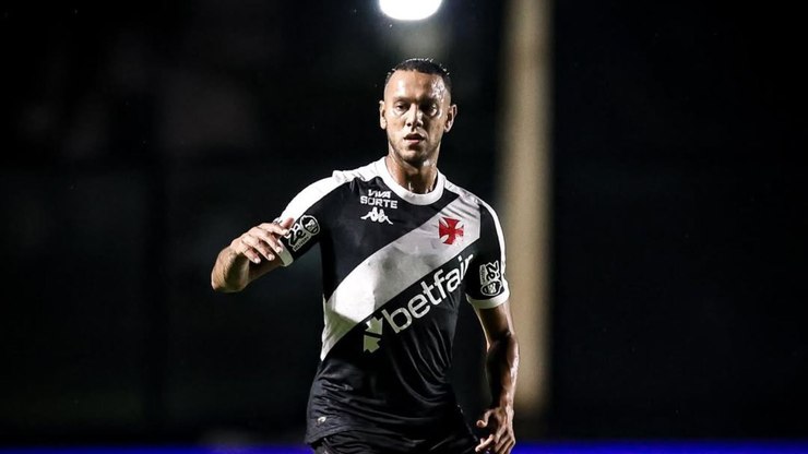 Ex-jogador pede limpeza espiritual no Vasco após revés para Bahia