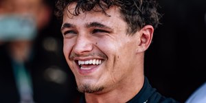 Norris reacende a McLaren em Miami e RBR testa fórmula da Ferrari