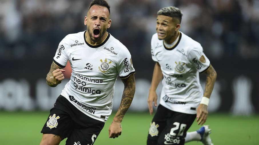 Em vitória pela fase de grupos da Libertadores 2022, Maycon marcou os dois gols do Corinthians sobre o Boca Juniors
