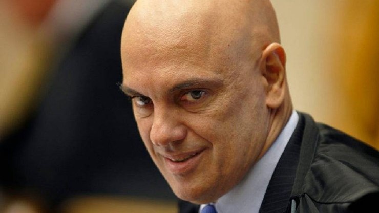 “Excelência, eu só queria jantar”, apela advogado a Moraes, que responde