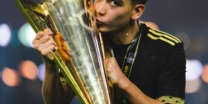 Jóia Mexicana comparada a Pelé pode se tornar recordista na copa