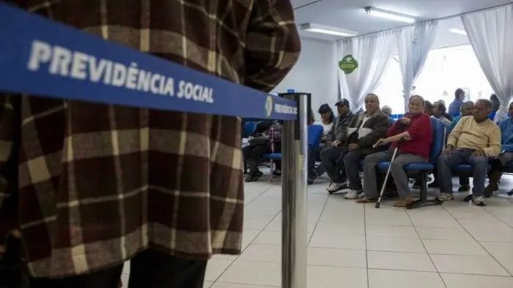 Fraude no INSS: oposição reúne assinaturas para abrir CPMI