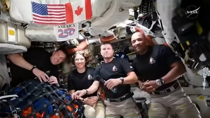 Trump parabeniza astronautas da Artemis II