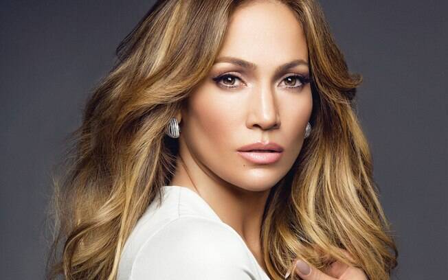 Idade dos famosos: (muito) bem para a idade, Jennifer Lopez está quase chegando na contagem dos 50 anos