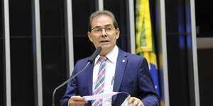 Anistia ampla é "impossível", diz relator do projeto