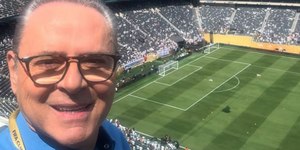Torcida "culpa" Luis Roberto por eliminações no Mundial de Clubes
