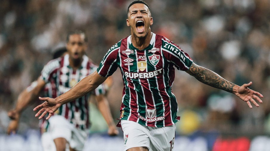 Fluminense busca a vitória para se tranquilizar na competição