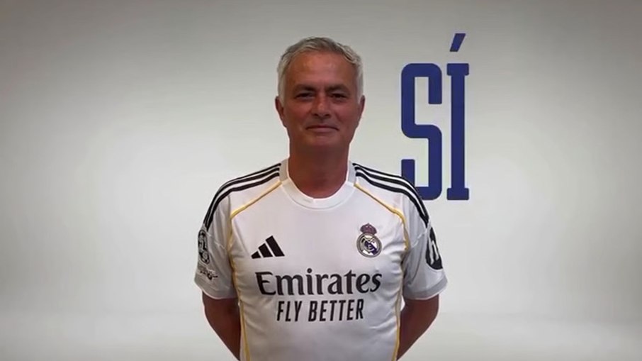 Presidente do Real Madrid anuncia acordo para retorno de Mourinho Presidente do Real Madrid anuncia acordo para retorno de Mourinho