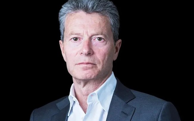 City contrata Mark Howard para representar o clube após acusações de fraude financeira 