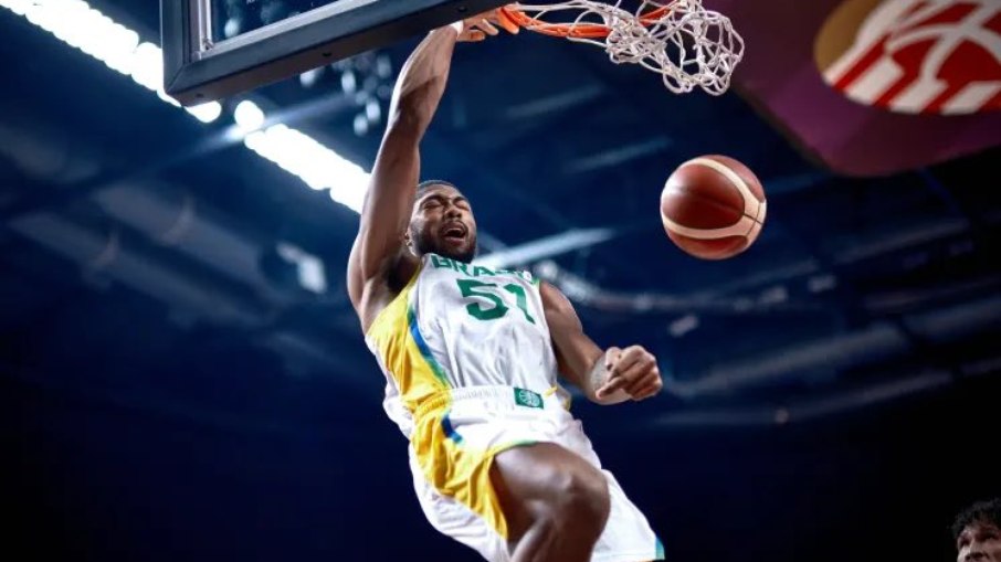 Brasil avança para as semifinais do pré-olímpico de Basquete