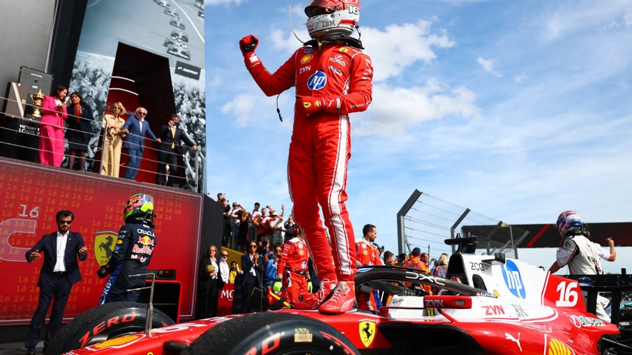Leclerc surpreende e vence na Inglaterra