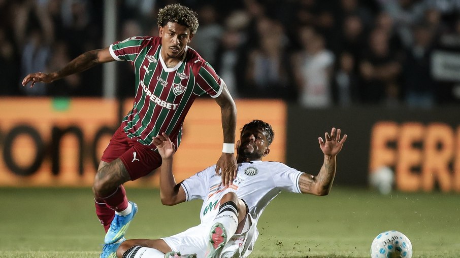 Confronto entre Operário e Fluminense foi marcado pela disputa