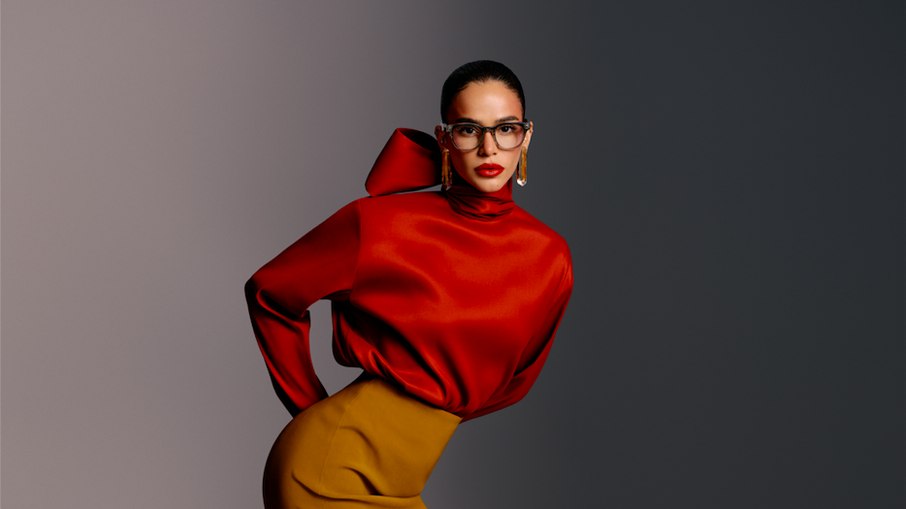 Bruna Marquezine é a nova embaixadora da Ray-Ban no Brasil e passa a representar a marca também na categoria de óculos inteligentes Ray-Ban Meta Bruna Marquezine é a nova embaixadora da Ray-Ban no Brasil e passa a representar a marca também na categoria de óculos inteligentes Ray-Ban Meta