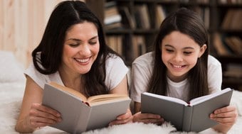 Tem uma mãe leitora? Confira livros em alta para presentear!