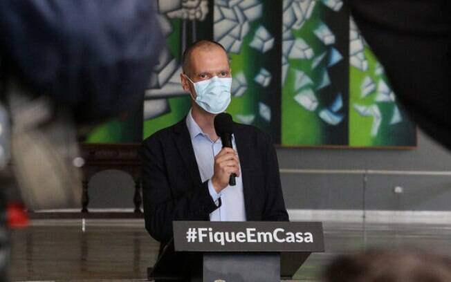 Covas refez convite para que a imprensa visite os hospitais de campanha de São Paulo