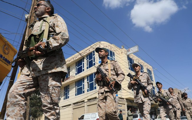 Houthis ameaçam arrastar o Iêmen para uma guerra mais ampla entre EUA, Israel e Irã Houthis ameaçam arrastar o Iêmen para uma guerra mais ampla entre EUA, Israel e Irã