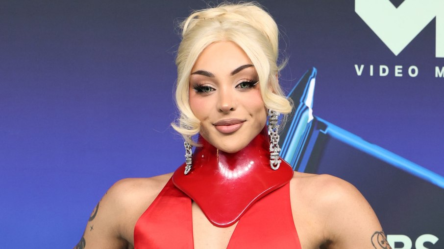 Pabllo Vittar no Tapete Azul dos VMAs 2026