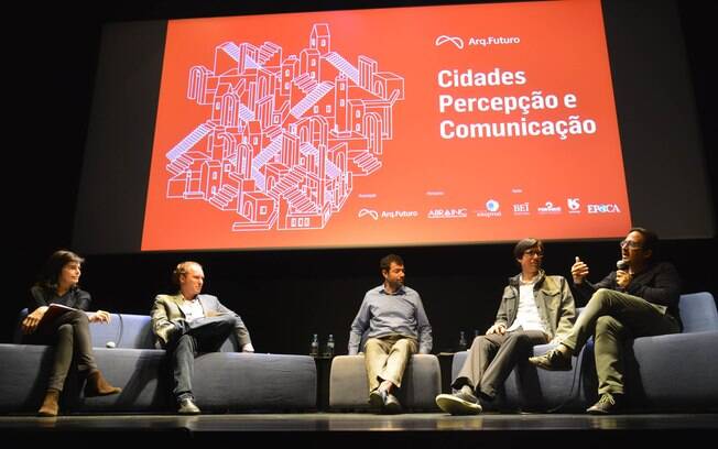 Debate no Instituto Moreira Salles em SP reflete papel do jornalismo no debate público sobre questão das cidades