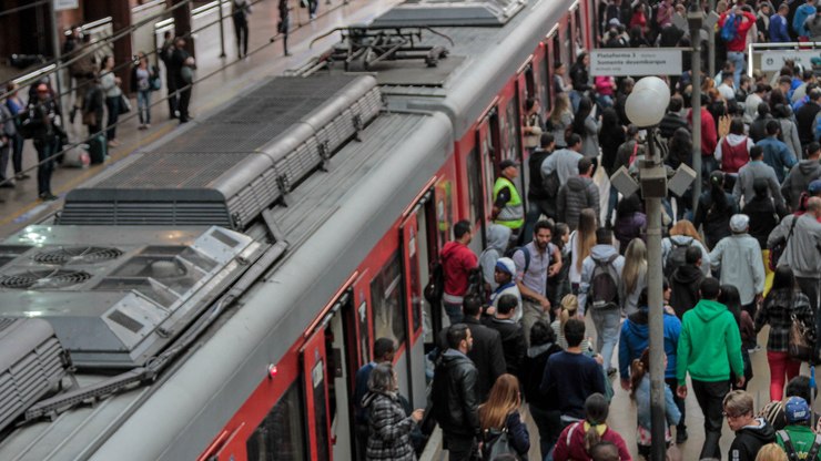 CPTM: Linha 11-Coral falha e causa atrasos em São Paulo