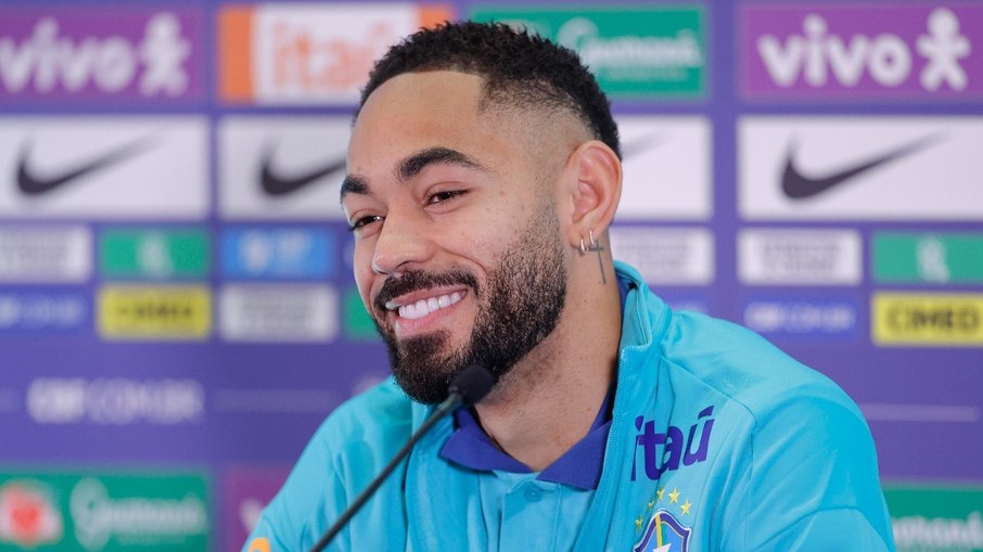 Matheus Cunha fala em sonho e alivia tensão no Brasil Matheus Cunha fala em sonho e alivia tensão no Brasil