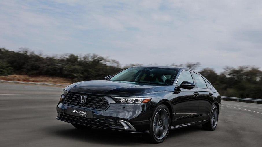 Honda Accord Advanced Hybrid chega ao mercado