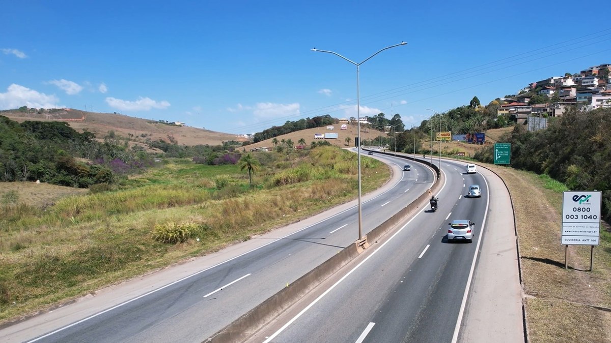 BR-040 entre Belo Horizonte e Juiz de Fora BR-040 entre Belo Horizonte e Juiz de Fora